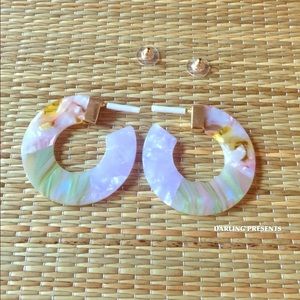 DARLING Jewelry - ACRYLIC MARBLED HOOP EARRINGS DARLING Jewelry - ACRYLIC MARBLED HOOP EARRINGS